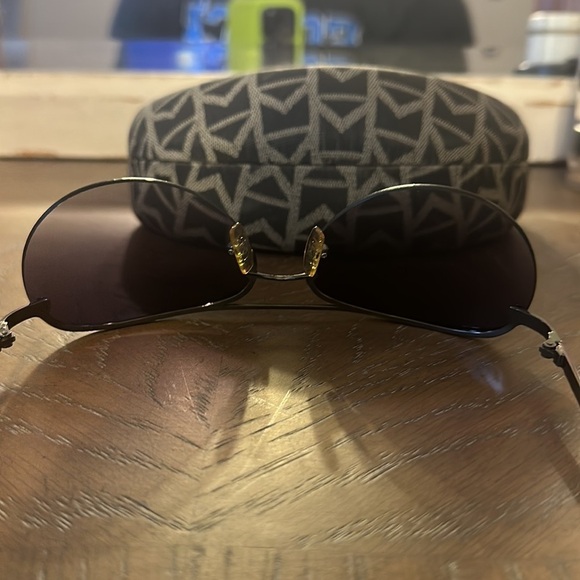 Michael Kors Aviator sunglasses rimless + case! Like brand new - Picture 3 of 7